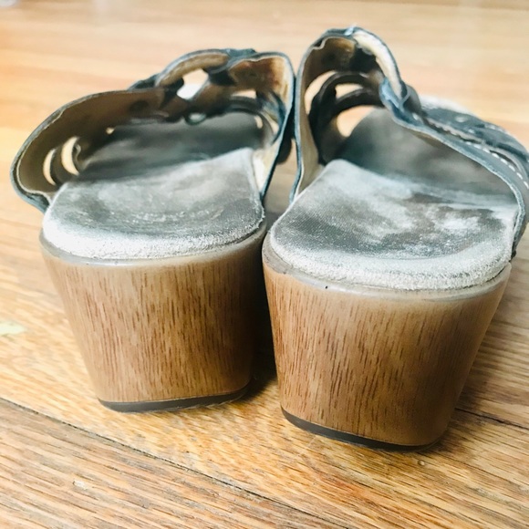 Dansko Serena Slide in Sandals - Picture 3 of 4